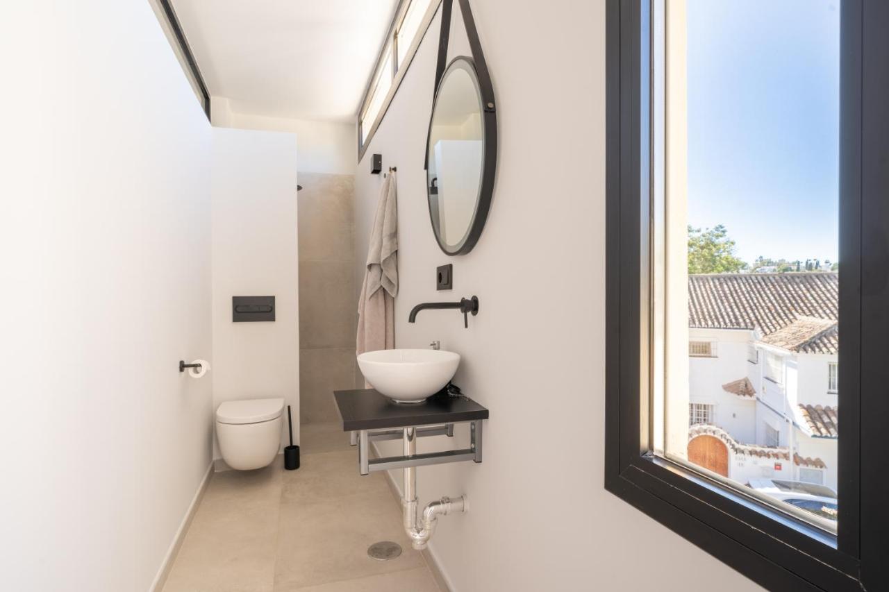 Glamorous 3br Penthouse Mins To Puerto Banus W/terrace