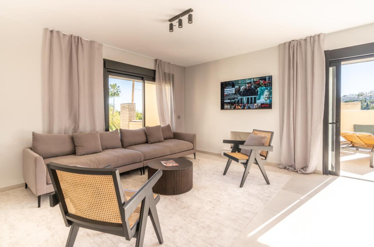 Glamorous 3br Penthouse Mins To Puerto Banus W/terrace