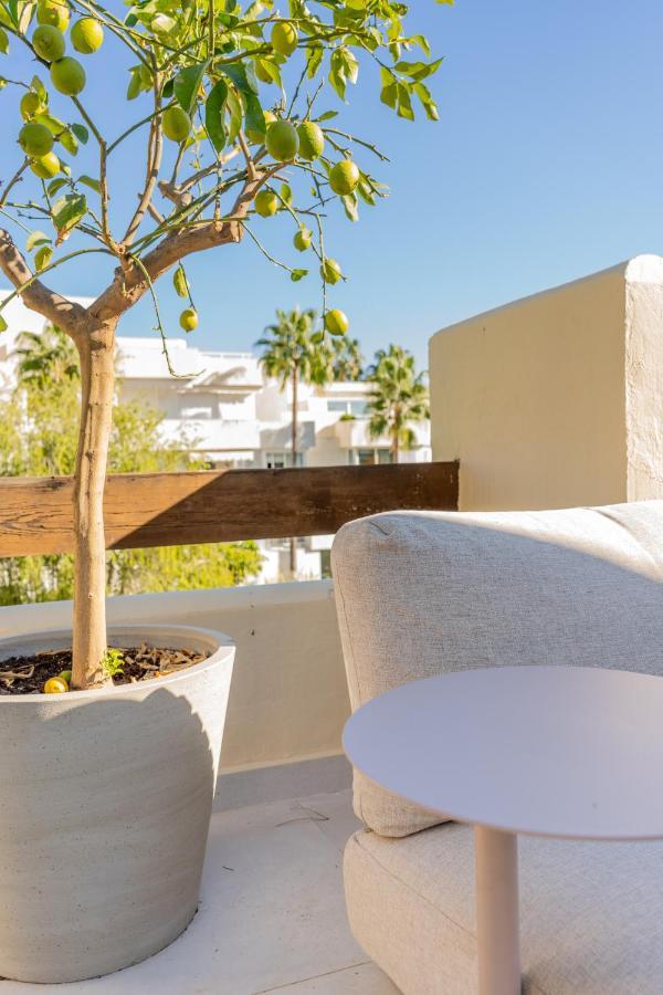 Glamorous 3br Penthouse Mins To Puerto Banus W/terrace Apartamento