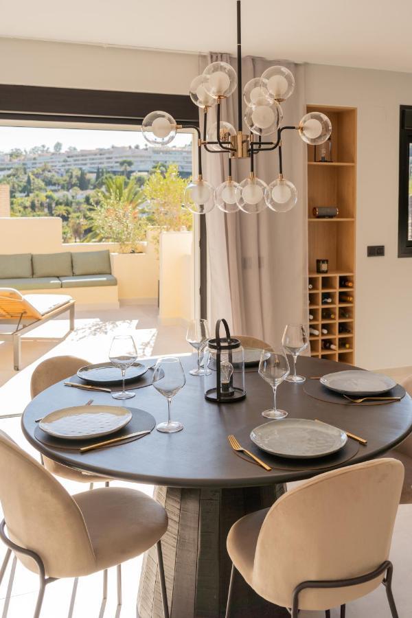 Glamorous 3br Penthouse Mins To Puerto Banus W/terrace Apartamento Marbella